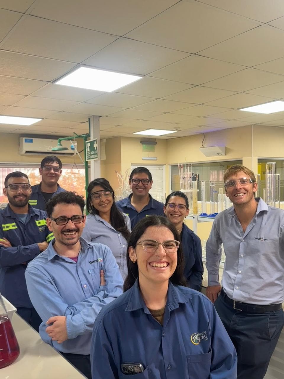 Equipo en laboratorio